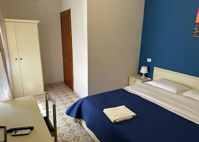 מלון Costa Jonica 3*