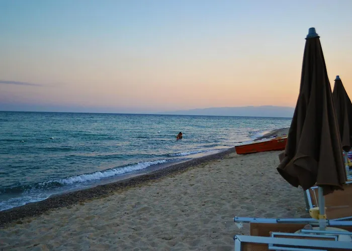 מלון Costa Jonica 3*