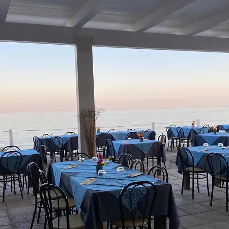 Отель Costa Jonica 3*